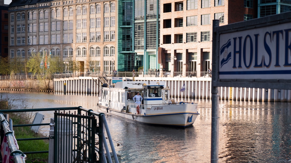 Titelbild der Location MS Audrey - Anlegestelle Holsteiner Ufer 32