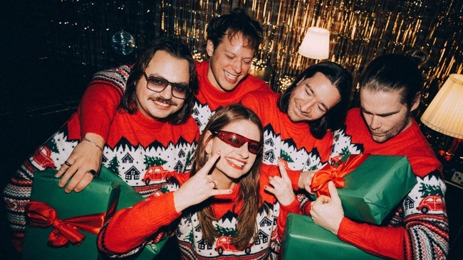 MOLA live im Festsaal Kreuzberg 🎄