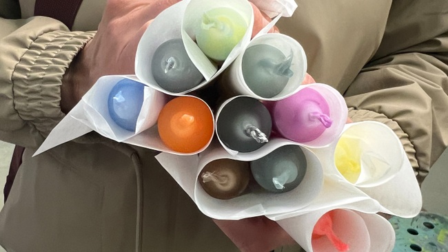 Dip Dye- Workshop I Gestalte deine eigenen farbenfrohen Kerzen