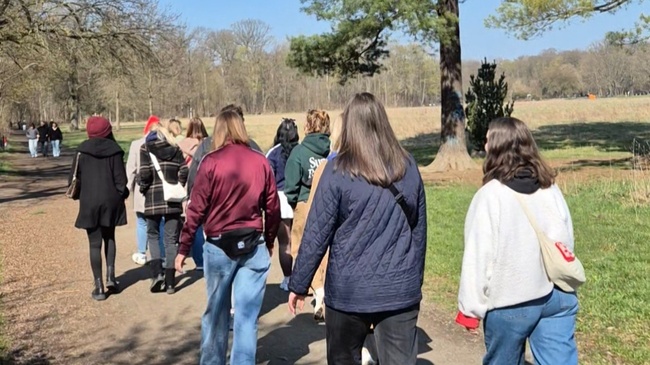 WALK & TALK