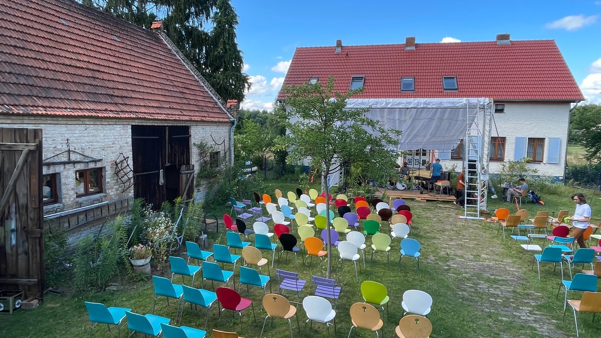 Esiza & Aly Keita Band in der Kulturpraline Tornow 2024