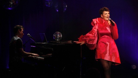 Gayle Tufts - Please don´t stop the Music!