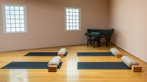 Live Piano and Yin Yoga