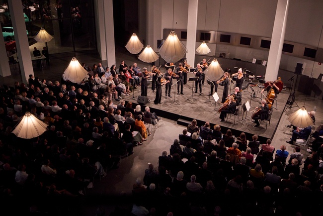 Nachtmusik der Moderne