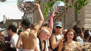 SARAH Kulturzentrum für Frauen e.V. | CSD – Wir kommen! Die Party zum CSD Auftakt.