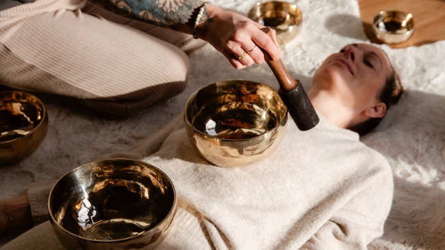 Klangschalenmassage, allein oder zu zweit