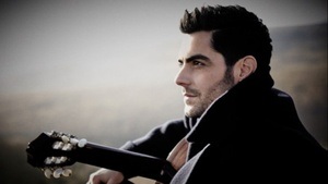 "Musik & Lesung" im Krefeld Pavillon - Milos - klassische Gitarre