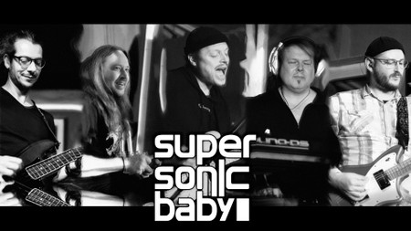Supersonic Baby! – erstmals unplugged