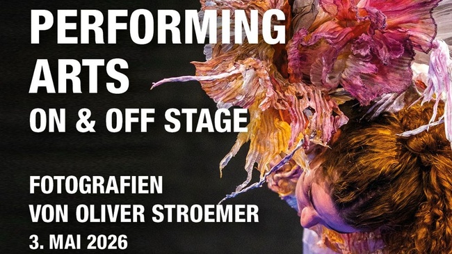 PERFORMING ARTS ON & OFF STAGE. Fotografien von Oliver Stroemer