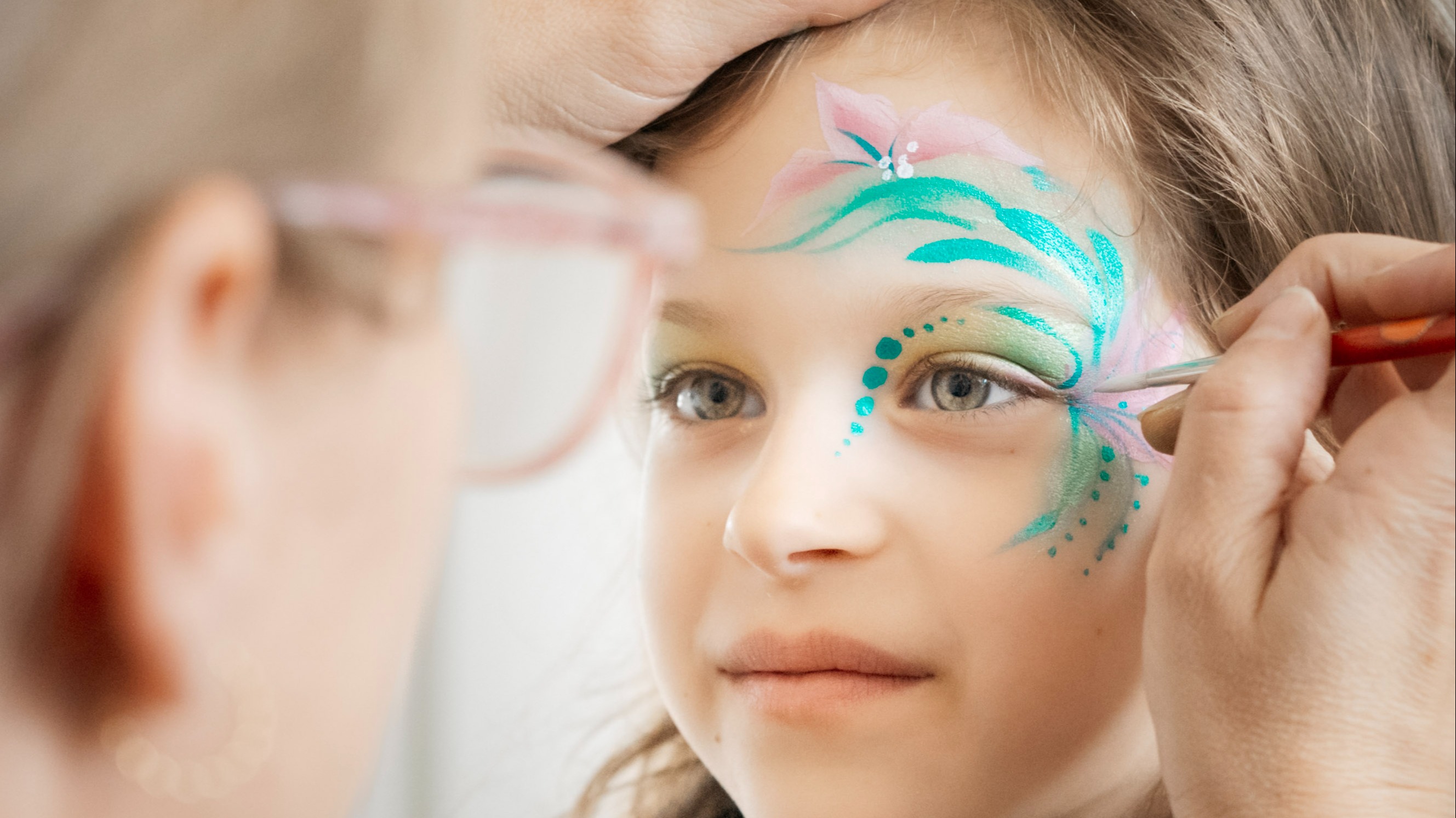 Kinderschminken Kurs für Einsteiger:innen in Stuttgart