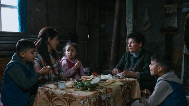 Vernissage & Ausstellung  "she who remembers - FLINTA und Krieg"