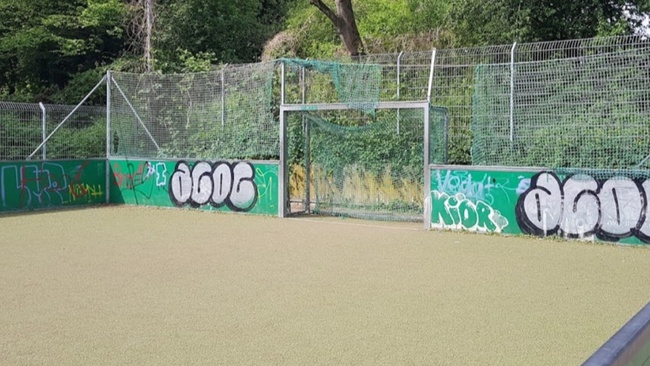 JUGAD pick-up football / pick-up Soccer