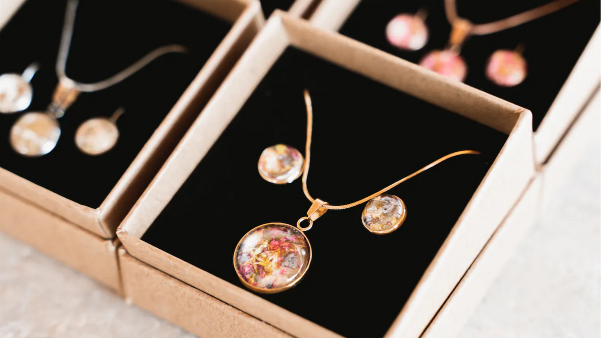 Blüten Schmuck Unikate