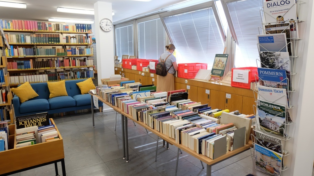 Büchermarkt in der Bibliothek