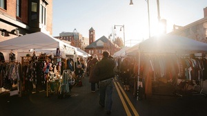 Flohmarkt an der Halle Gartlage