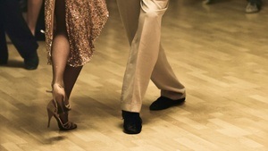 Salsa Übungsabend mit Workshops