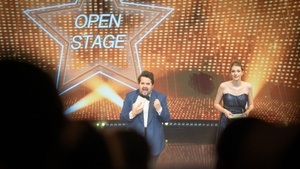 Open Stage
