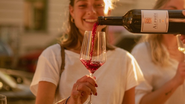 Wine & Food Walking Tour HAIDHAUSEN! | Munich Wine Rebels