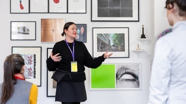 Lehrer*innenführung 'Kyiv Biennial – A Bird That Cannot Land'
