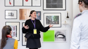 Lehrer*innenführung 'Kyiv Biennial – A Bird That Cannot Land'