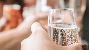 Bottomless Lunch "so viel Schaumwein, wie du trinken kannst"
