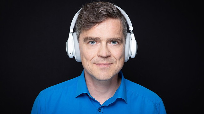 Henning Schmidtke - "Es ist nicht alles so scheiße, wie du denkst!“