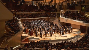 Rundfunk-Sinfonieorchester Berlin: Edward Gardner dirigiert Szymanowskis „Stabat mater“
