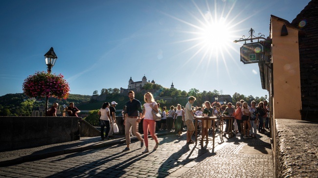 Führung: Würzburger Brückenschoppen