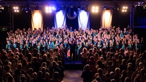 FRAUENPOWER - Der größte Frauenchor Deutschlands