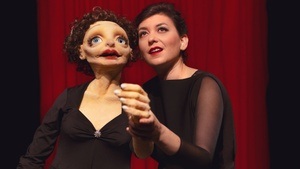 Edith and me Ein Abend mit Puppentheater und Chanson von Yael Rasooly (IL)