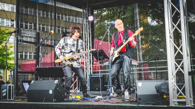 Crimson Sunday live: Indie-Rock beim 1. Mai Fest „Bunte Platte“