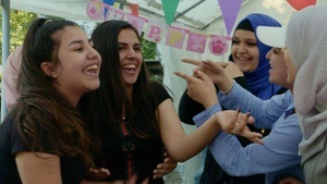 ÜBER UNS VON UNS (zu den INTERNATIONALEN WOCHEN GEGEN RASSISMUS)