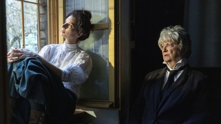 ABER NICHT KÜSSEN IST AUCH KONTRAPRODUKTIV. Szenen aus dem Leben der Rosa Luxemburg. Teil 2 Frieden! (1906 — 1914)