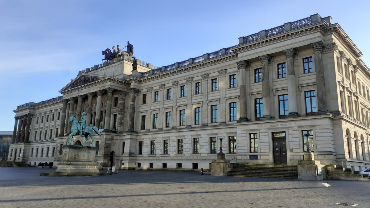 Rund ums Schloss