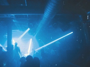 Zentrale invites Faster Horses & L.zwo
