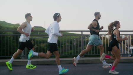 Community Run by RUNS N ROLLS