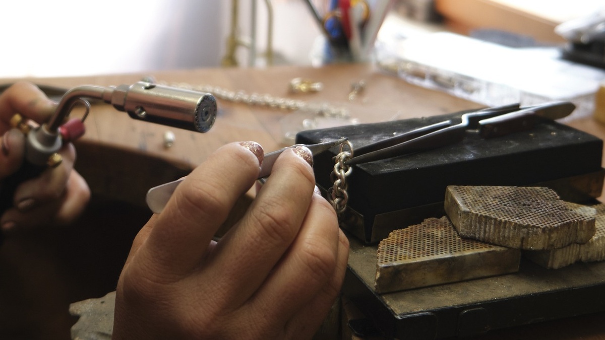 Atelier Kirkara * Schmuckkurse und Achtsamkeit