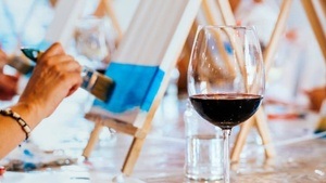 WINE & PAINT SPECIAL