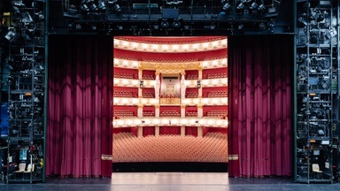 FÜHRUNG DURCH DAS NATIONALTHEATER