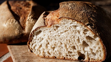 Sauerteigbrot backen