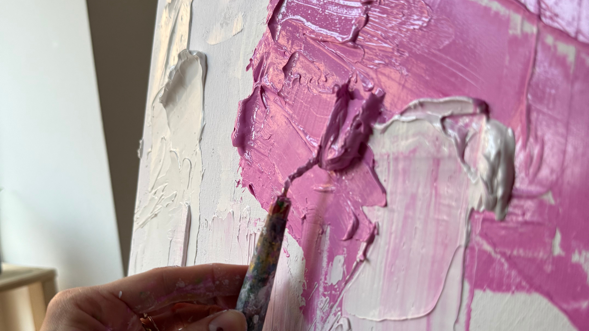 Textured Art Workshop mit Strukturpaste in Frankfurt bei Entkorkte Kunst
