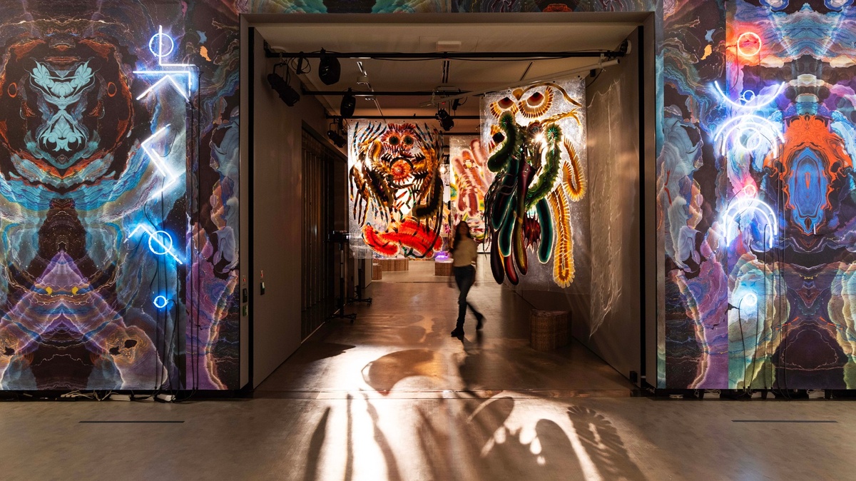 KERSTIN BRÄTSCH. MƎTAATEM