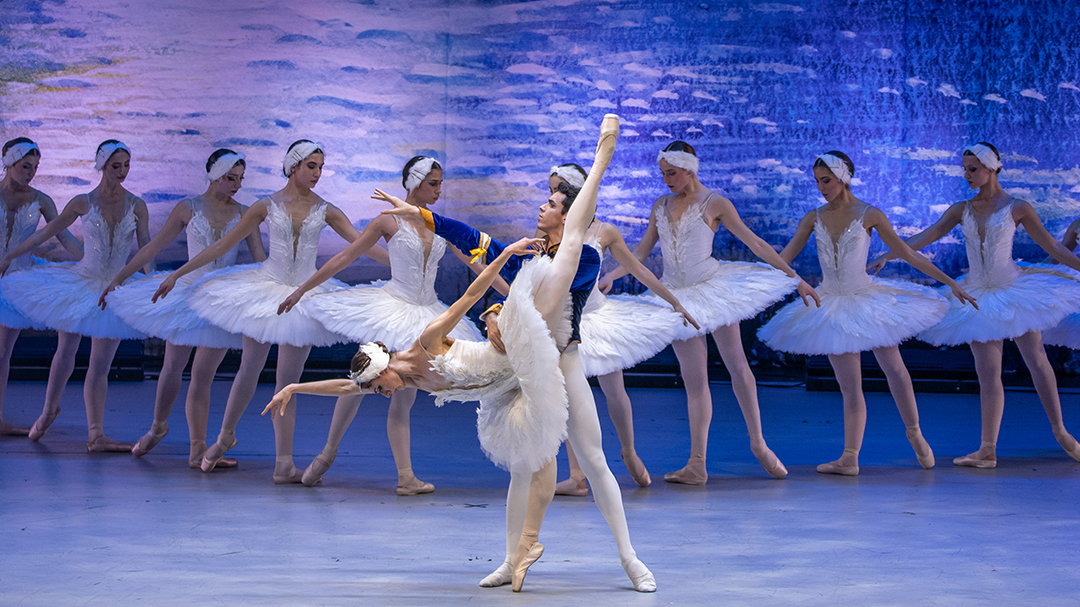 Grand Classic Ballet - Schwanensee - die traditionelle Wintertournee