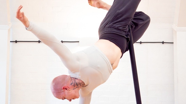 Intro To Flying Pole (Beginner)