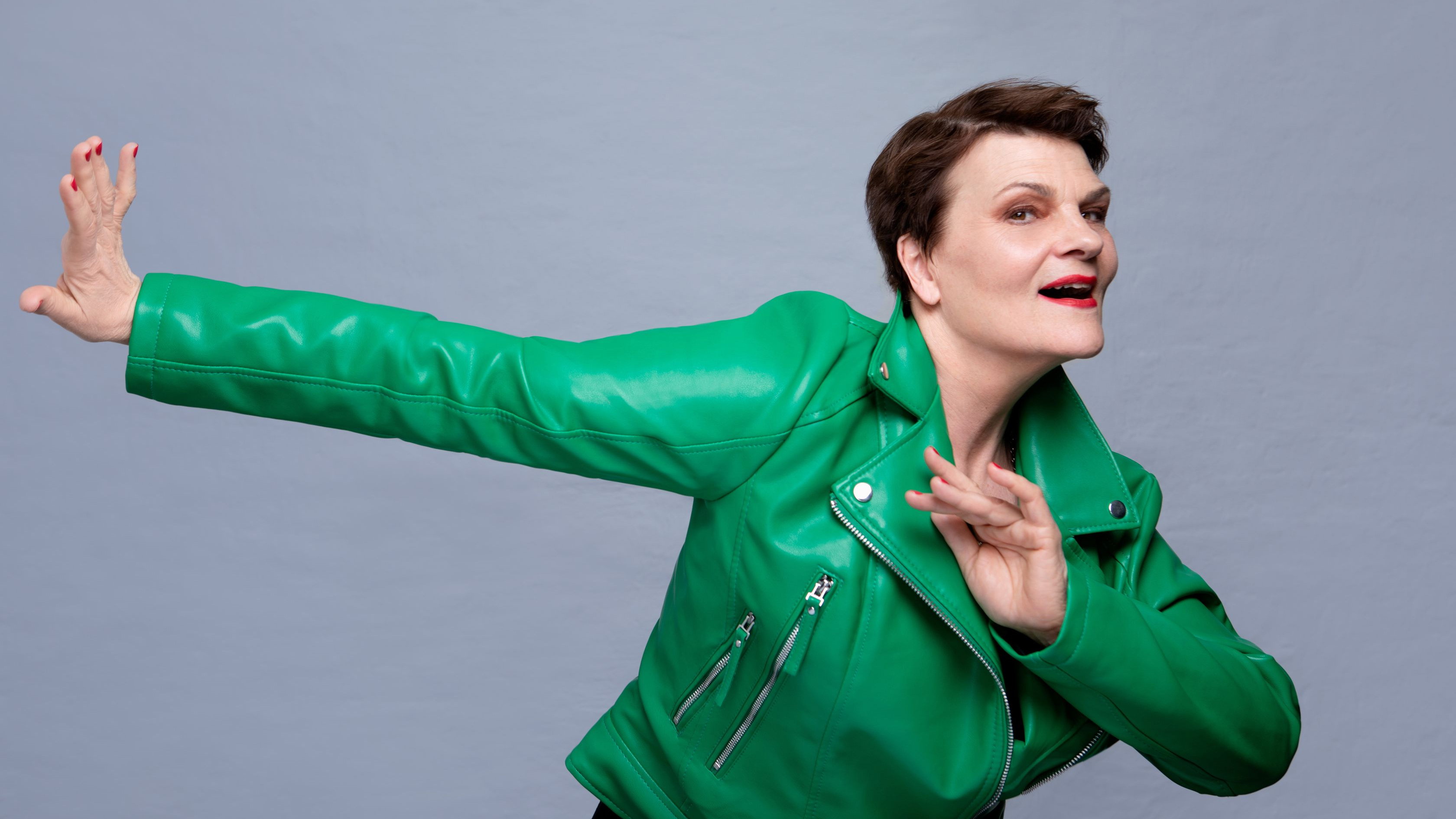 Gayle Tufts "Please Don`t Stop the Music" (Comedy / Entertainment)
