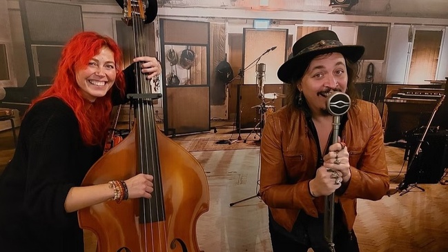 Aaron Brooks & Karolína Korecká