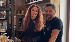 Arnold's Café & Genuss-Oase | Rösterei Arabica x Bazar Manufaktur