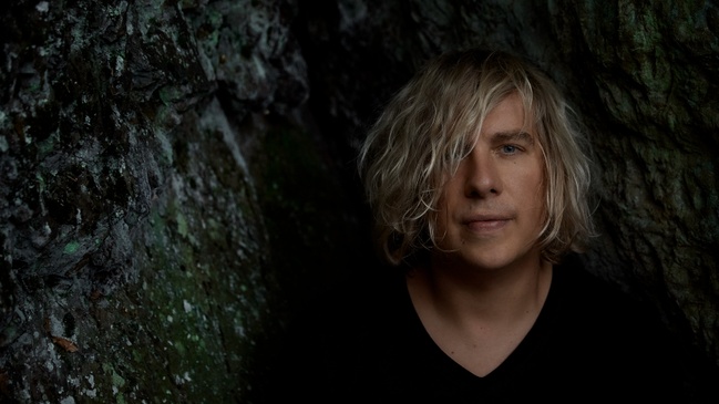 DOMINIK EULBERG