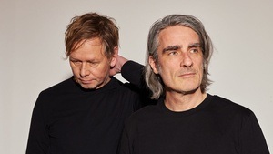 Release-Konzert SALVAGE ART „konform“ + Special Guest MENELAOS TOMASIDES