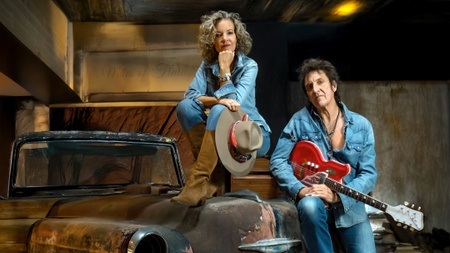 Carl Carlton & Melanie Wiegmann and the Great Band - Miles of Time Tour 2026